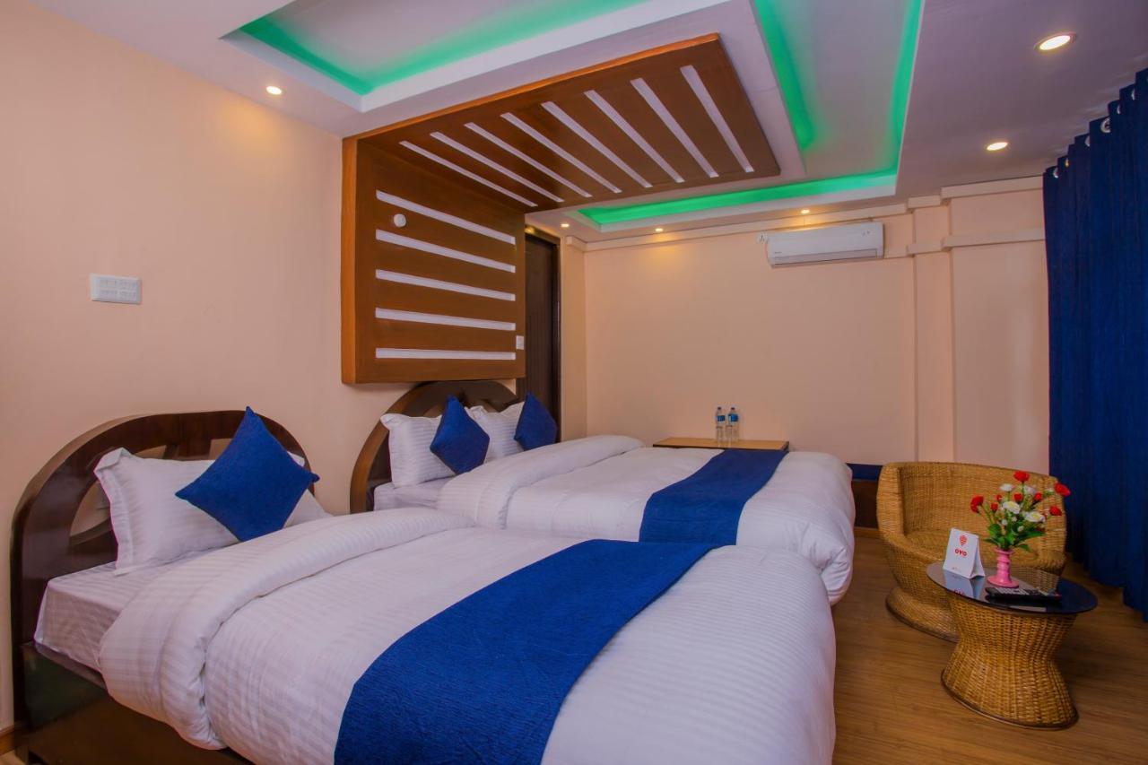 Oyo Hotel Antique Kutty Катманду Екстер'єр фото